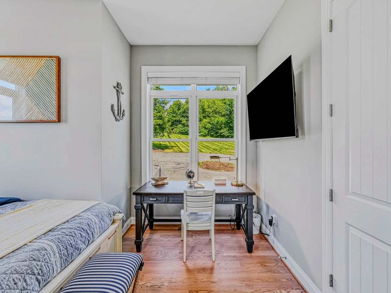 Balance, Lakehouse Style – Stay connected when you need to, then step right back into vacation.