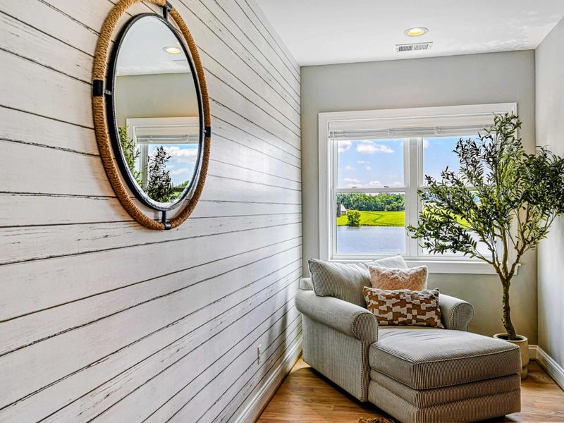 A Quiet Place to Reconnect – Sink in together, breathe out, and let the view do the rest.