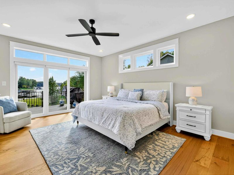 Sink into luxury bedding and a cloud-like plush mattress that guests praise for its comfort. Blueberry Bay’s signature charm shines through in the carefully placed antiques & character-filled details, for a stay that feels luxurious and welcoming!