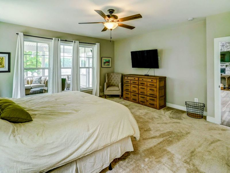 Large Primary Suite with gorgeous water views, King Bed, and nice private bathroom.