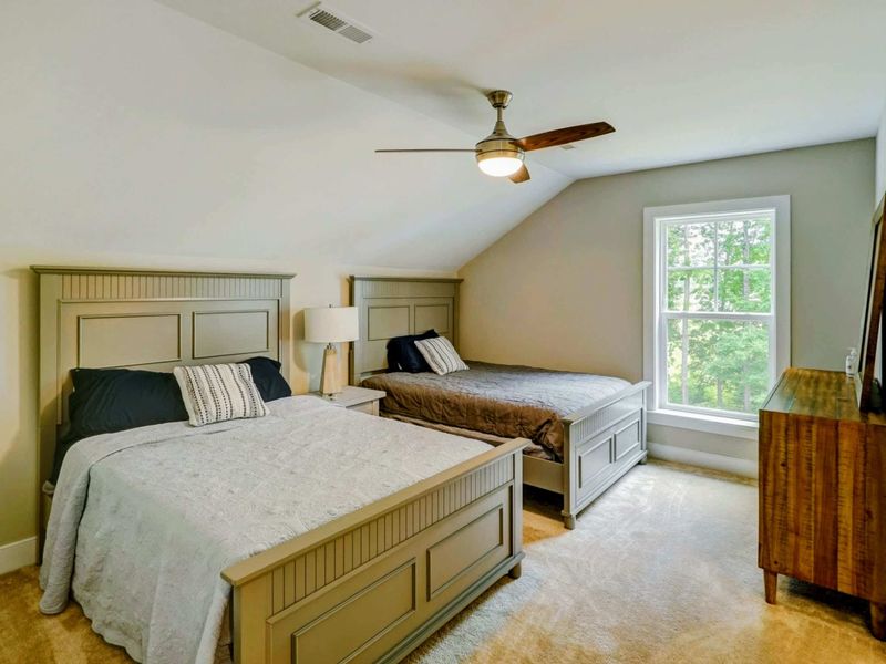 Upstairs 4th Bedroom with 2 Double Beds!