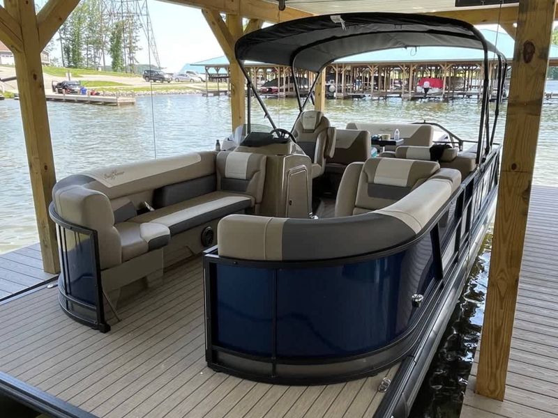 Brand-New Pontoon Boat named “Dream Catcher”, A 2024 SunChaser Eclipse model 25 SSB pontoon boat powered by a Yamaha 175 SHO VMAX engine.