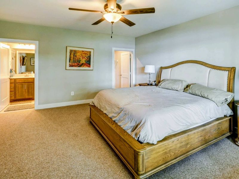 Lower Level Suite with King Bed, and bathroom with tub!