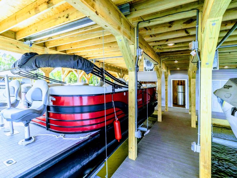 Make the most of lake life with our convenient on-site boat dock, perfect for leisurely days on the water or enjoying the tranquil views