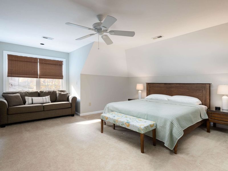 large upstairs bedroom w/king and sofa bed