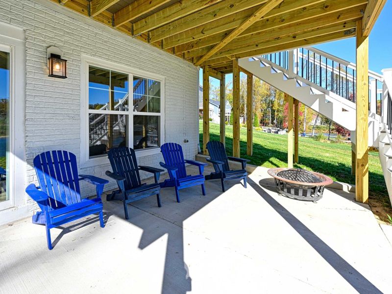 Shade & Stillness – A peaceful covered patio made for slow afternoons and quiet moments by the water.