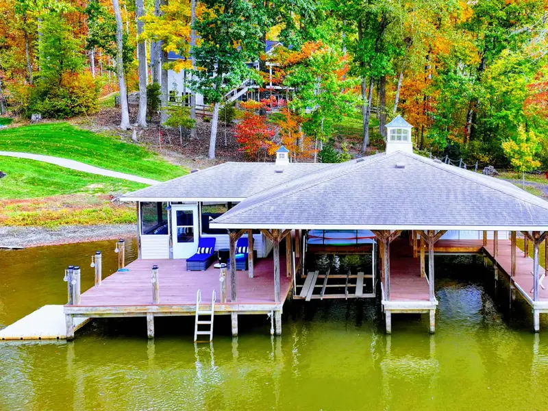 Dock your boat right at the property — no ramp, no marina, no waiting.