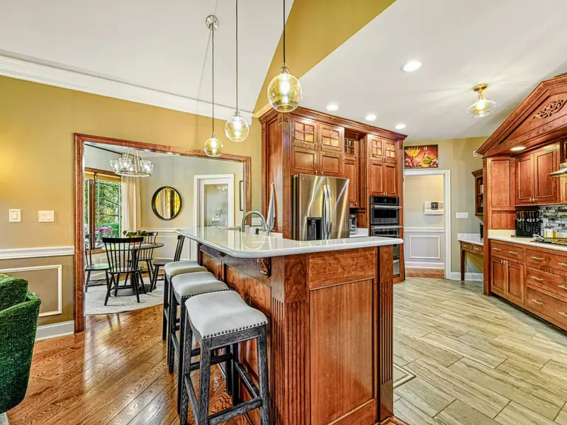 Step into a chef-curated kitchen designed by a former restaurateur—thoughtfully stocked and ready for everything from sunrise espresso to late-night charcuterie and perfectly seared ribeyes.