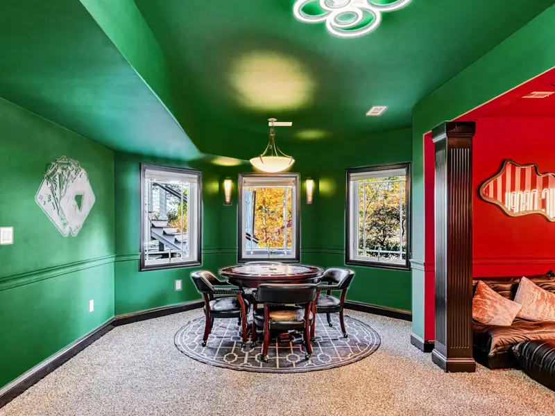 The Poker Lounge: Pull up to a full-size casino-style table with professional chips & cards. Soft lighting, classic vibes, and the bar just steps away—perfect for Texas Hold ’Em, Blackjack, and crowning your vacation poker champ!