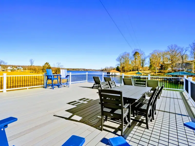 Lakehouse Entertaining, Elevated – Dine, lounge, and unwind in a refined setting that feels like your own private club.
