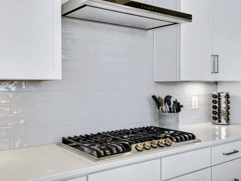Cook Something Worth Gathering For – A clean, calm space where meals come together and everyone drifts in.