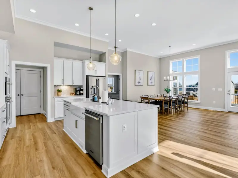 Space for the Whole Crew – Cook, gather, and connect together in one bright, easy-flowing great space.