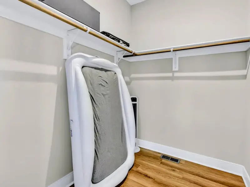 Suite-Level Ease – Thoughtfully generous space for wardrobes, luggage, and a smoother stay.