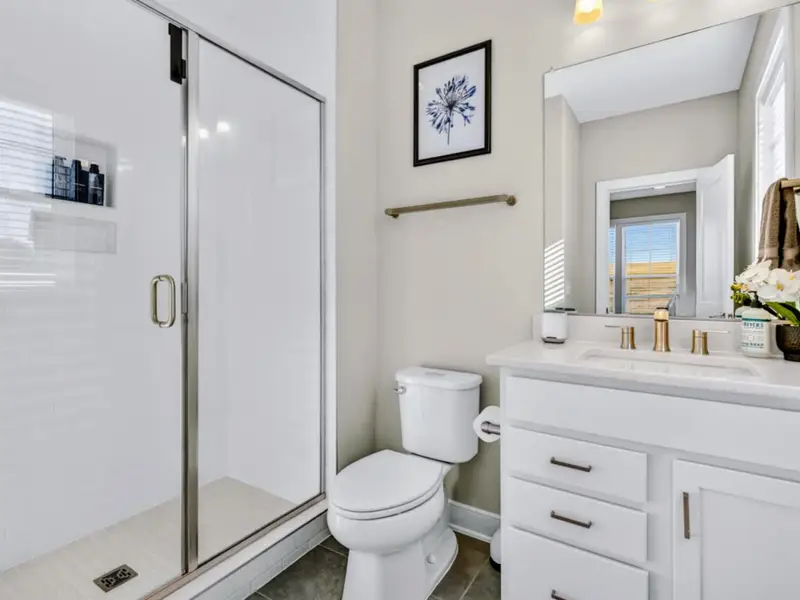 Simple, Spa-Clean Calm – A quiet space to reset, rinse off, and slow down.