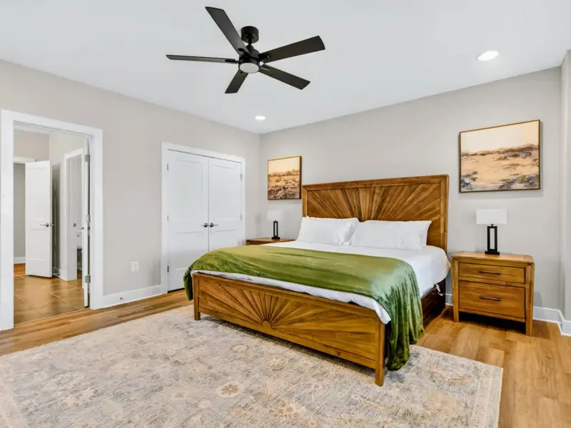 Room to Truly Rest – A quiet, spacious king suite that makes unwinding feel effortless.