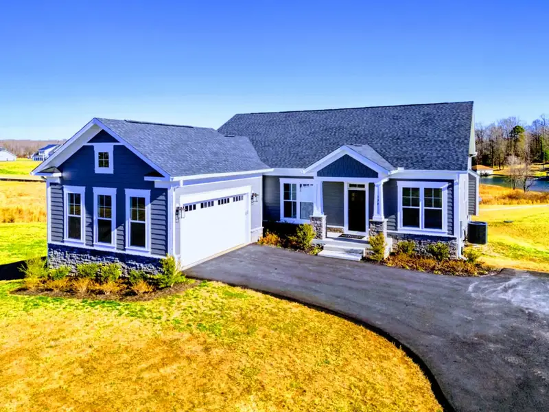 Your Home Base at Lake Anna – Bright, welcoming, and ready for a weekend that feels effortless.