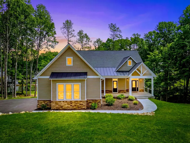Waterfront Welcome - Your Lake Anna getaway, ready and waiting for the group to arrive.