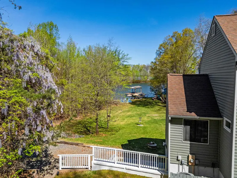 Panoramic Peace: High-altitude views showing the true scale of your vacation home.