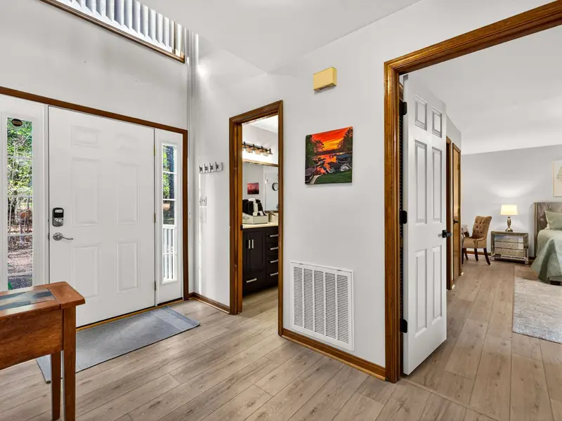 Smart Home Ready: Modern conveniences meet classic lake house charm.