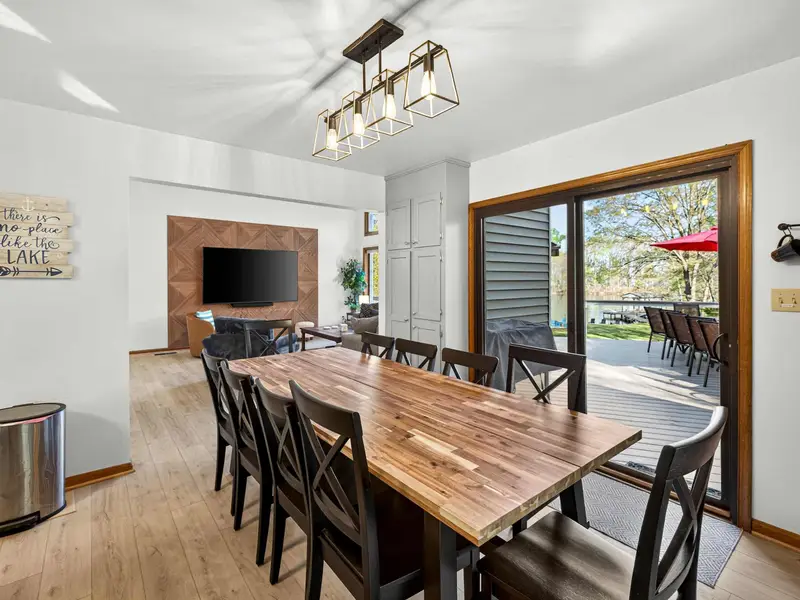 Open Concept Dining: Just steps from the kitchen for easy serving and socializing.