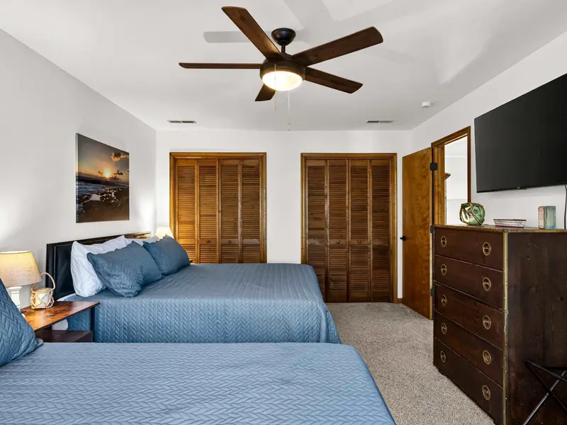 Upper Level TV: A private entertainment setup for those lazy vacation mornings.