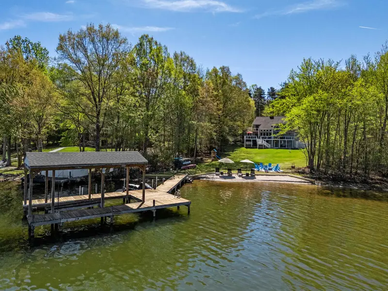 Beach Entry: The perfect spot to launch the kayaks or wade in.