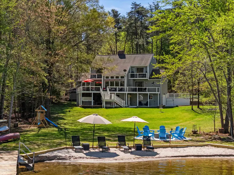 The Big Picture: Home, yard, and lake all in one stunning view.