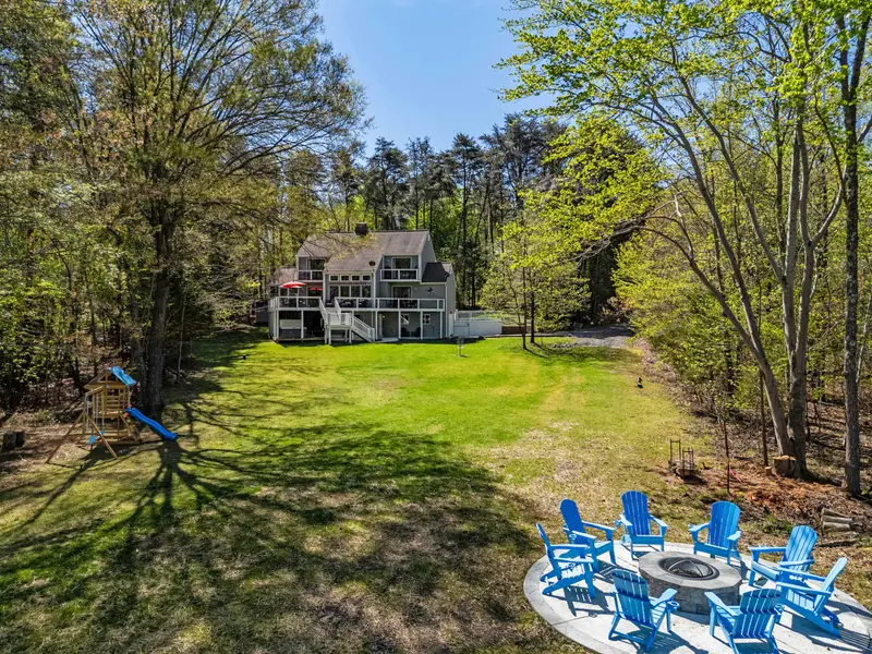 Cove Sanctuary: Experience the peace of a low-traffic arm of Lake Anna.
