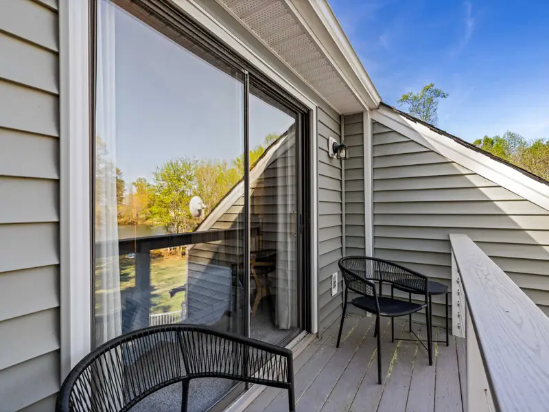 The Side Bistro: A quiet spot on the deck for an intimate breakfast.