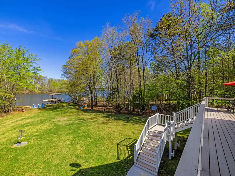 The Big Picture: Decks, yard, and water. Everything you need in one frame.
