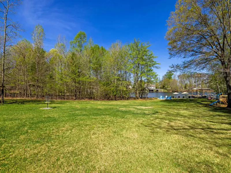 Wide Open Spaces: Your own private park at Lake Anna.