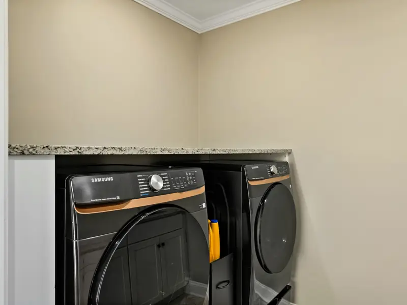 Laundry - Plenty of room for towels, suits, and lake gear between adventures.