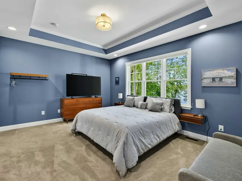 Suite 1 - Sitting area with sofa adds an extra layer of room and comfort.