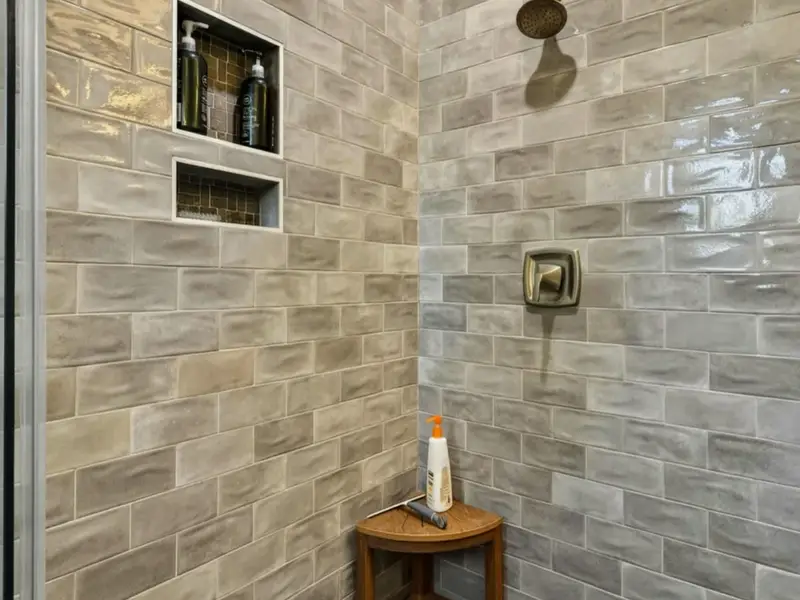 Suite 1 Bath - Plenty of counter space and storage in the ensuite.