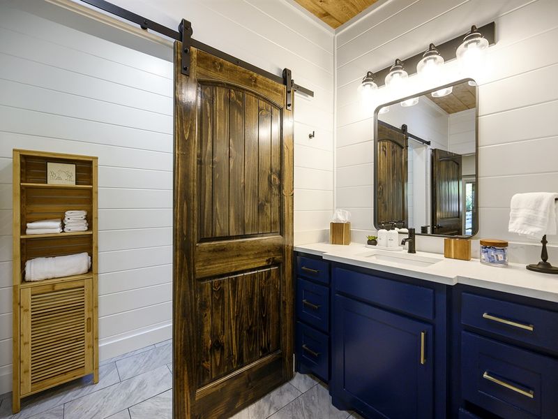 Get ready in the morning in this beautiful bathroom