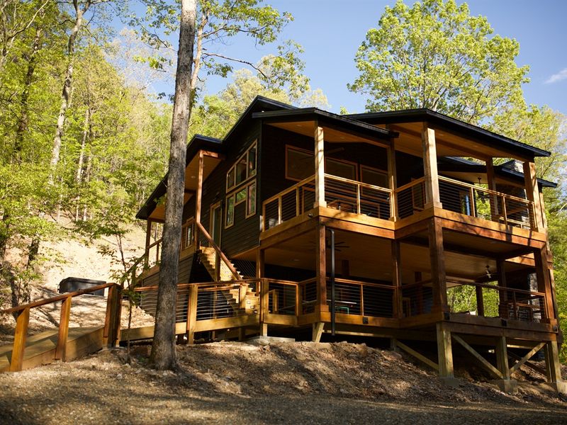 Where luxury embraces nature — your treehouse-inspired escape awaits