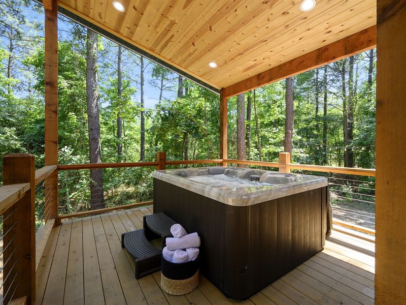 The perfect way to end your day. Relax with some bubbles beneath the stars.