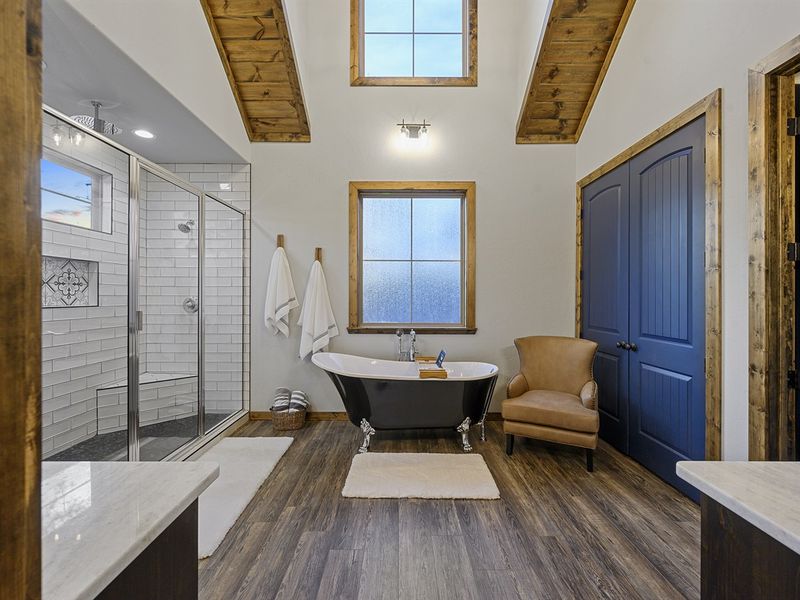 Primary ensuite bathroom