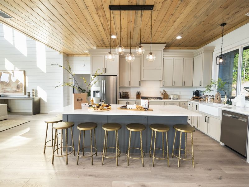 There is room for everyone at the expansive island.
