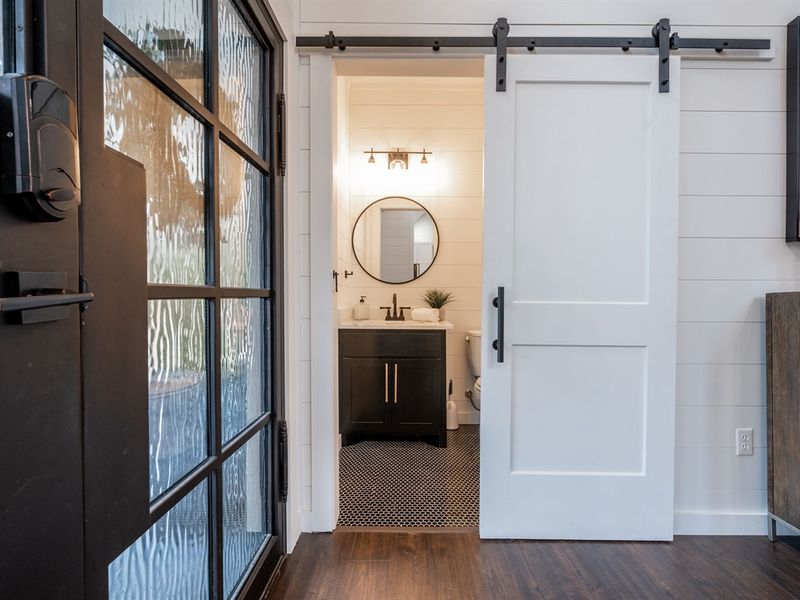 Half-bath off the entry