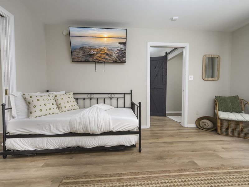 Extra Bed in Bedroom 2
