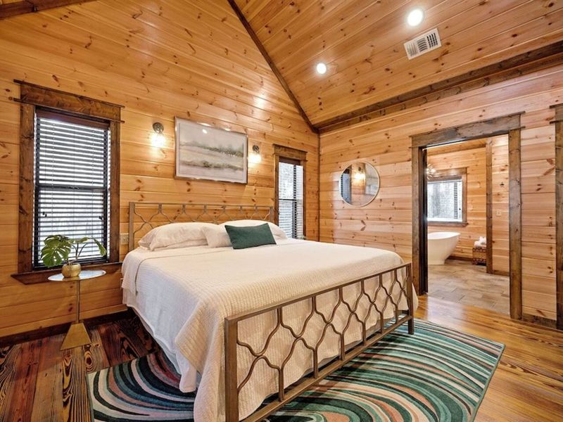 Main bedroom suite