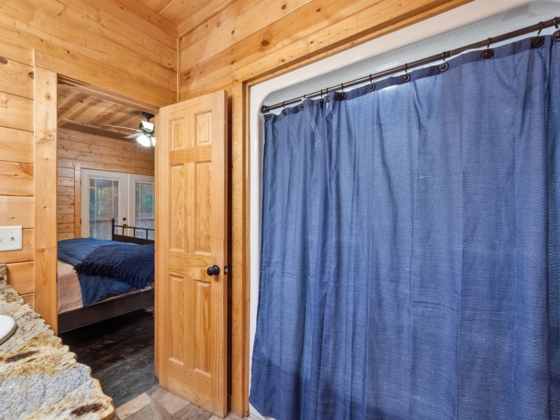 The upstairs ensuite has a shower/tub combination