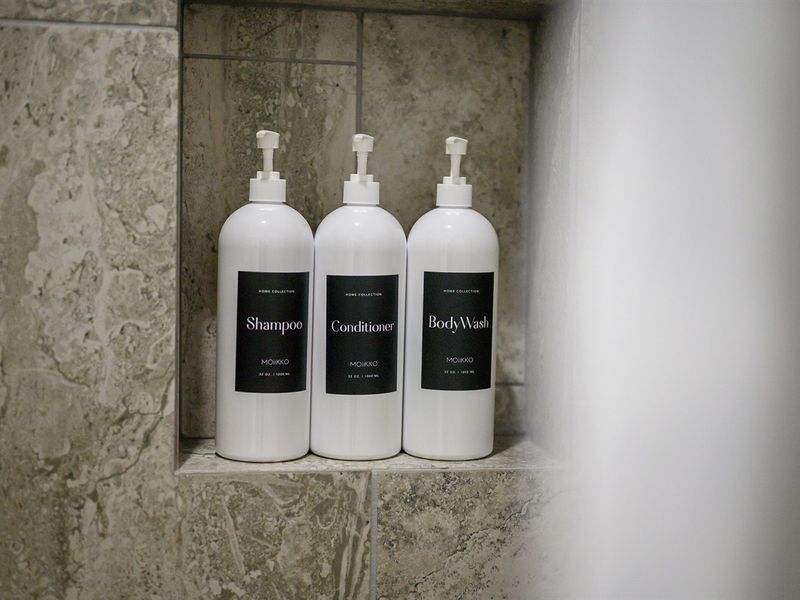 Pamper Yourself: Shampoo, conditioner, and body wash provided