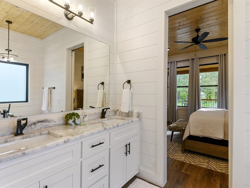 Double vanity for couples