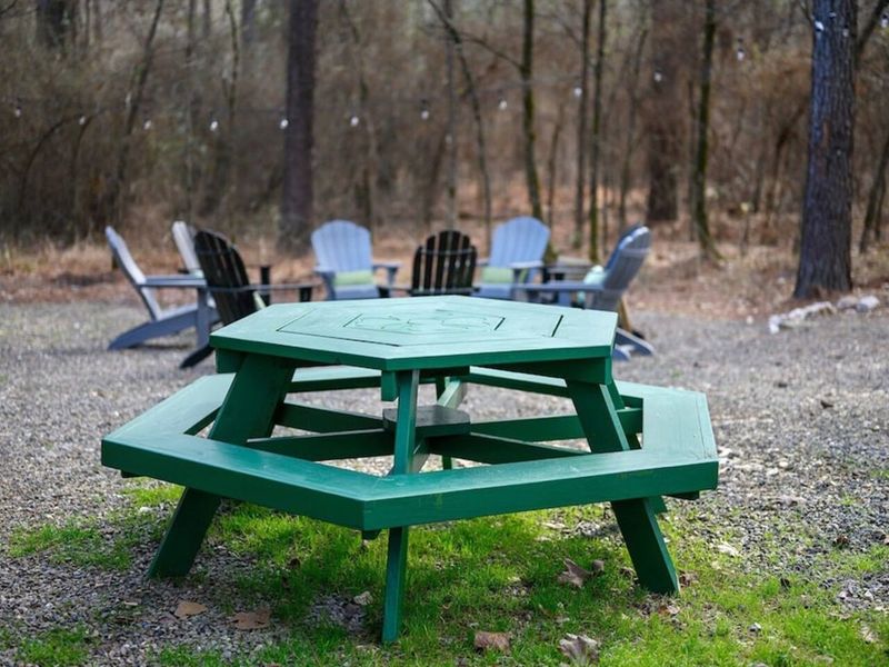Enjoy a meal/beverage at the picnic table.