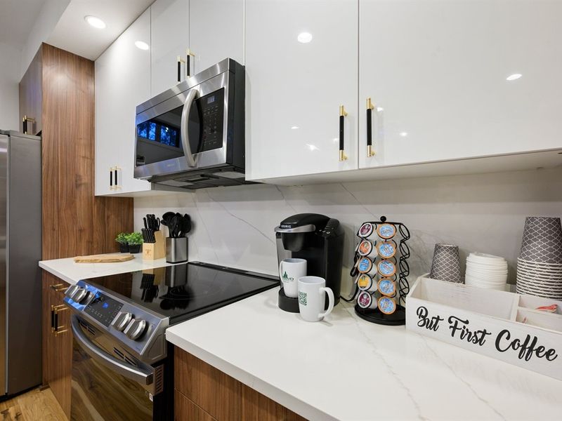 Cook comfortably while staying connected to the rest of the space.