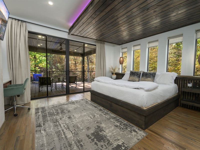 King Bedroom 1