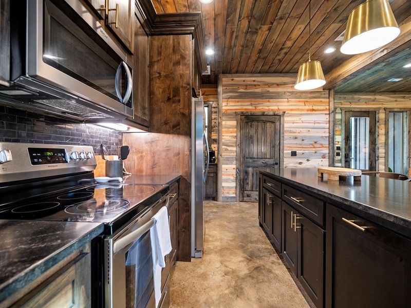 From pancake breakfasts to late-night snacks, this kitchen is ready.