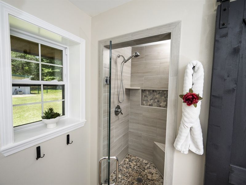 A bathroom, fully equipped for your comfort.